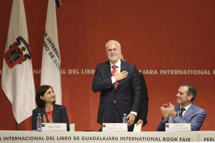 Inicia la FIL 2023 con la presencia simbólica de su fundador