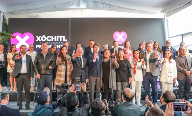 Xóchitl Gálvez anuncia a su equipo de precampaña