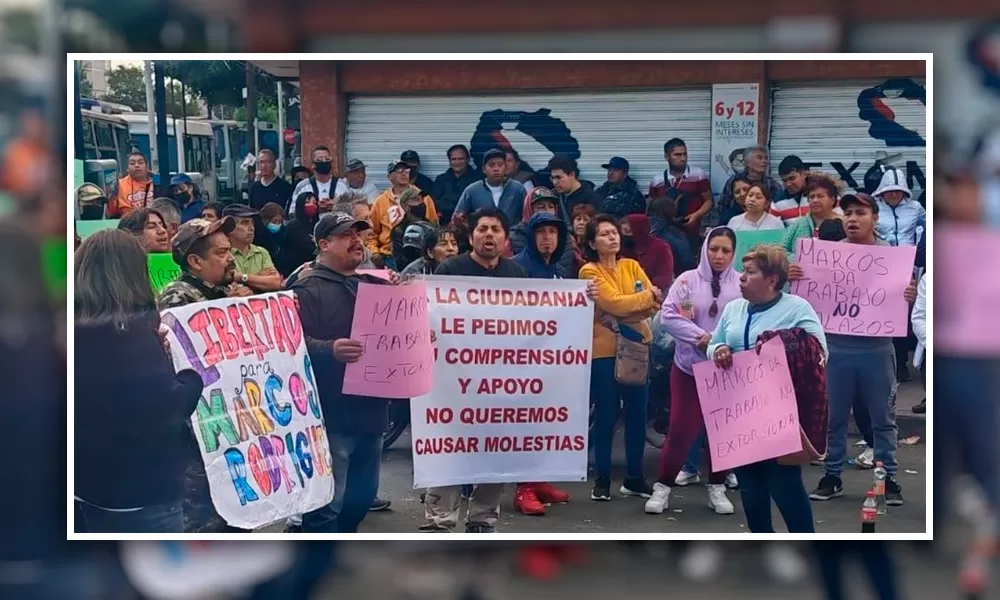 Exigen liberación de detenidos tras balacera en tianguis de Iztacalco