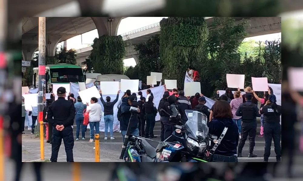 Protesta en Periférico Norte por fallo judicial en caso de abuso sexual contra menor de edad