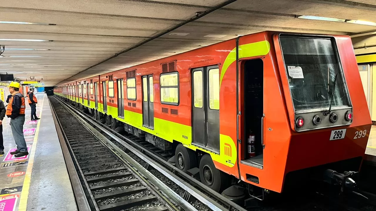 Consecuencias legales por aventarse a las vías del Metro de la CDMX